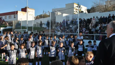 Inauguración del césped del 'Teodosio y Tomás'13