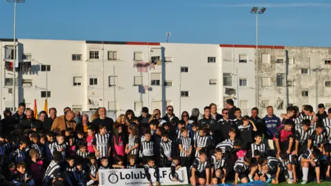 Inauguración del césped del 'Teodosio y Tomás'19