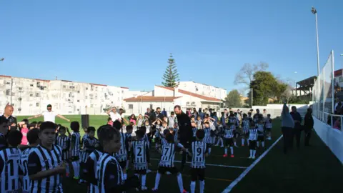 Inauguración del césped del 'Teodosio y Tomás'26