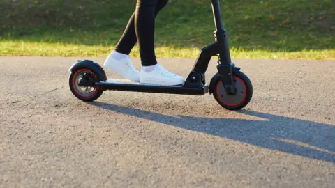 Campa&ntilde;a para conocer los entresijos del uso del patinete el&eacute;ctrico en San Roque.