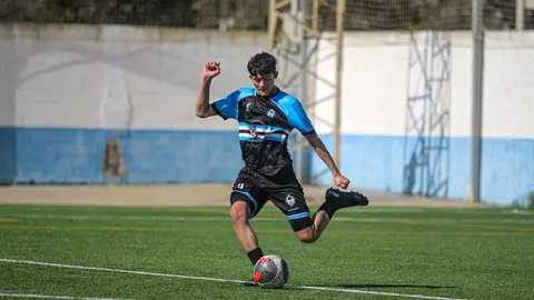 Calderón - Balón Linense 17