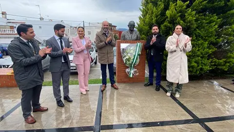 Homenaje a Blas Infante, bajo la lluvia, en Los Barrios