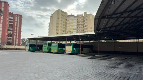 Estación autobuses de La Línea 3