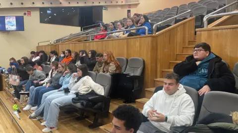 Coloquio Tierra de nadie7