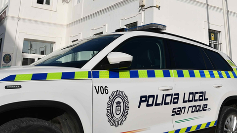 La actuación conjunta de la Policía Local con los Bomberos evitó males mayores