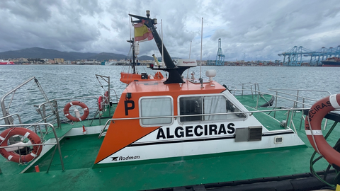 Una de las embaraciones utilizadas por este colectivo portuario en Algeciras