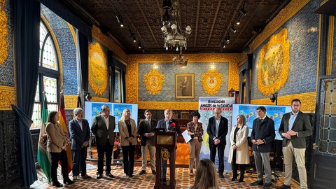 Presentación de Diverciencia en el salón de plenos de Algeciras 