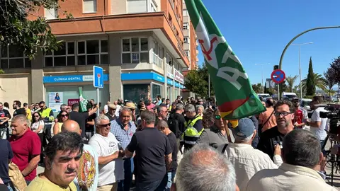 Concentración en apoyo al comité de huelga de Acerinox 5