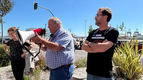Concentración en apoyo al comité de huelga de Acerinox 19