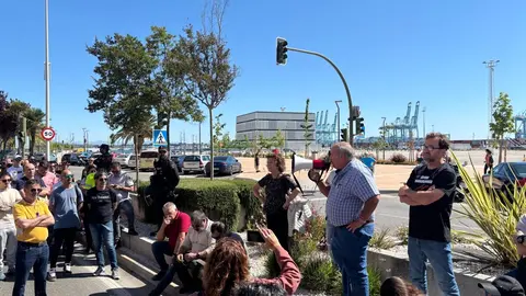 Concentración en apoyo al comité de huelga de Acerinox 20