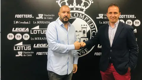 De vuelta- Álvaro Pérez (d), junto a Pandalone, en su etapa anterior en el club albinegro