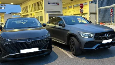 Veh&iacute;culos robados interceptados en el puerto de Tarifa