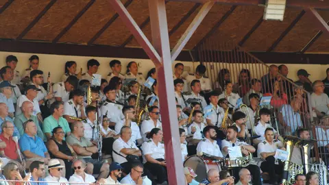 Toros en La Línea12