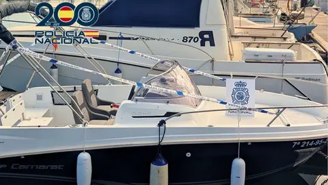 Roban una embarcaci&oacute;n en el puerto de Sotogrande