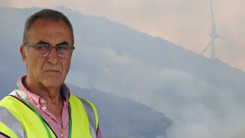 Los incendios han mantenido en vilo al alcalde tarife&ntilde;o durante buena parte del verano