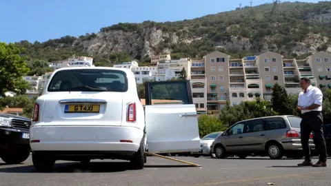 Los nuevos vehículos ya circulan por las calles gibraltareñas