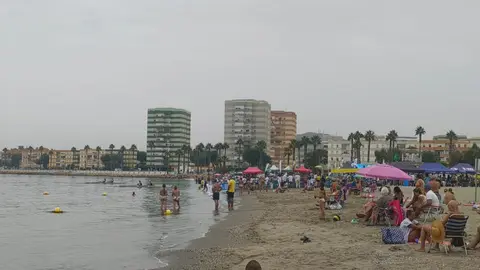 Remo en aguas de  La Línea11