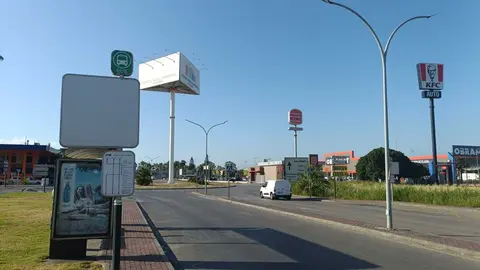 Una de las paradas ubicadas en el parque empresarial de Palmones