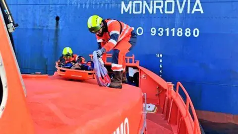 - FOTO: Salvamento Mar&iacute;timo