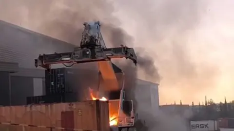 Incendio en SAM 2