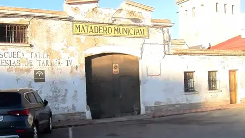 Instalaciones del antiguo matadero municipal donde irá una de las promociones