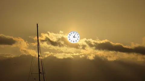 A las 03:00 ser&aacute;n las 02:00