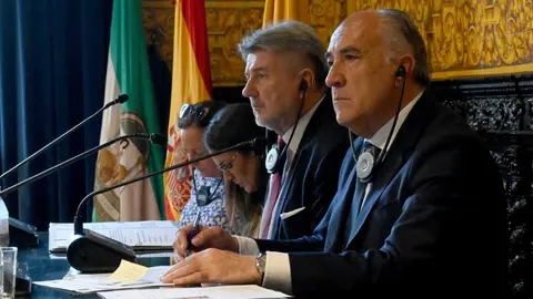 Imagen de la visita del la Comisi&oacute;n de Peticiones del Parlamento Europeo a Algeciras