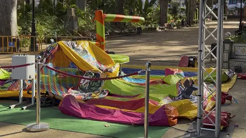 &Uacute;ltimos preparativos en el Parque Mar&iacute;a Cristina para Concierto por el Black Friday