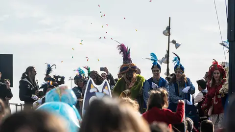 El arrastre de latas marca la llegada de los Reyes Magos 202614