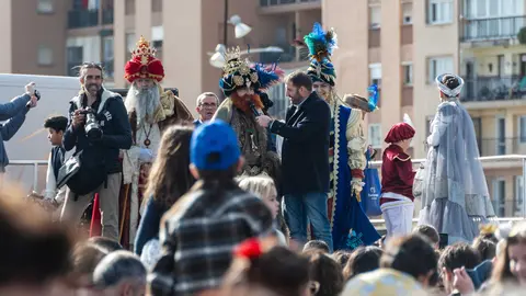 El arrastre de latas marca la llegada de los Reyes Magos 202613