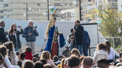 El arrastre de latas marca la llegada de los Reyes Magos 202612
