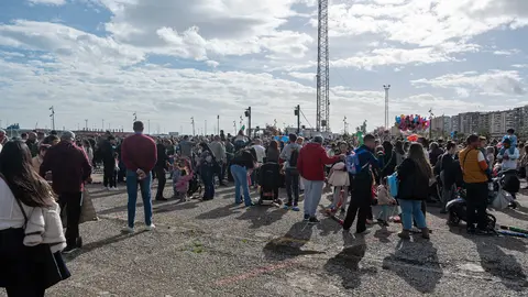 El arrastre de latas marca la llegada de los Reyes Magos 202601