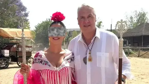 Ruiz Boix con su hija Irene de Romer&iacute;a.