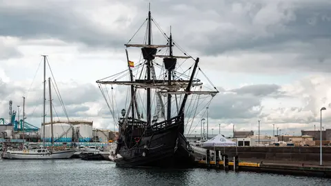 La Nao Victoria atraca en Algeciras_01
