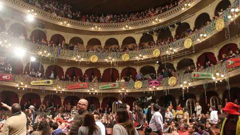 La decisi&oacute;n se comunic&oacute; pasadas las cuatro de la tarde del lunes, cuando las agrupaciones ya se encontraban preparadas para actuar, lo que caus&oacute; cierto desconcierto entre los grupos afectados - FOTO: Gu&iacute;a de C&aacute;diz