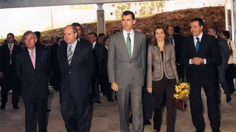 Don Felipe durante la inauguraci&oacute;n de la sede en 2006. Imagen facilitada por la C&aacute;mara de Comercio. Su uso est&aacute; limitado exclusivamente a informar sobre este momento, citando como fuente a la C&aacute;mara de Comercio.