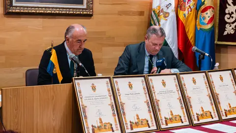 Algeciras entrega sus reconocimientos con motivo del D&iacute;a de Andaluc&iacute;a_19