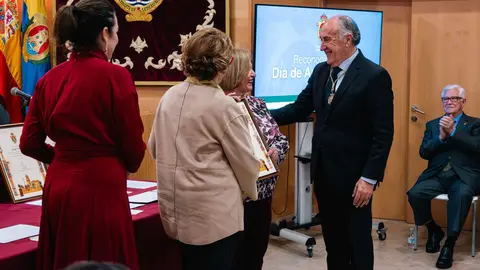 Algeciras entrega sus reconocimientos con motivo del D&iacute;a de Andaluc&iacute;a_25