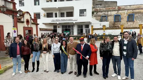 Ambiente festivo durante la celebraci&oacute;n de la XLI Chorizada Popular en la avenida Agust&iacute;n B&aacute;lsamo