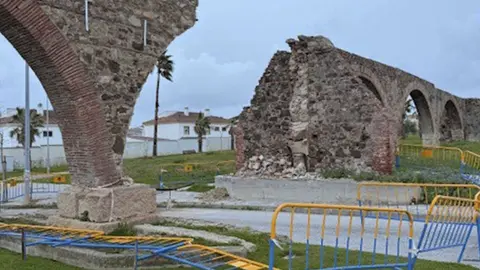 Estado actual de Los Arcos del Cobre tras el accidente registrado el pasado mes de octubre.