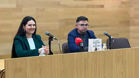 Presentaci&oacute;n del libro sobre la dimensi&oacute;n humana de la abogac&iacute;a celebrada en el Centro Documental Jos&eacute; Luis Cano de Algeciras.