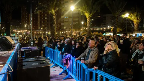Ambiente en el Festival Mundial de Food Trucks del Lago Mar&iacute;timo_07