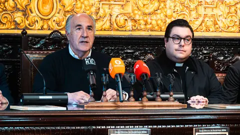 Presentaci&oacute;n de la gu&iacute;a oficial de la Semana Santa de Algeciras 2026_11