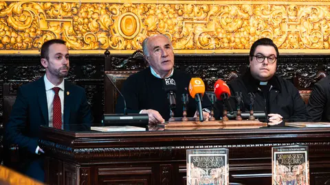 Presentaci&oacute;n de la gu&iacute;a oficial de la Semana Santa de Algeciras 2026_12
