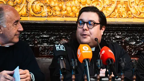 Presentaci&oacute;n de la gu&iacute;a oficial de la Semana Santa de Algeciras 2026_13