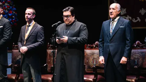 Jorge Juli&aacute; emociona en el preg&oacute;n de la Semana Santa de Algeciras 2026_02