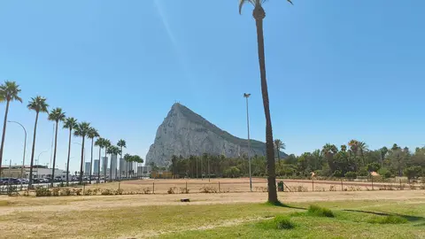 Vista general del parque Princesa Sof&iacute;a, objeto de una nueva fase de mejora en La L&iacute;nea.