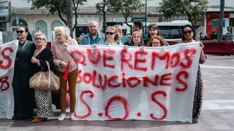 Vecinos de CA008, en riesgo de desahucio tras la demolici&oacute;n_02