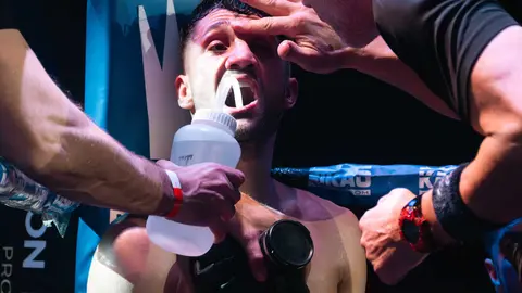&iexcl;Campe&oacute;n en Gibraltar! Tyrone gana por decisi&oacute;n tras un final de infarto_006