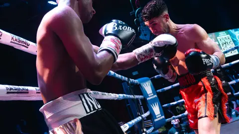 &iexcl;Campe&oacute;n en Gibraltar! Tyrone gana por decisi&oacute;n tras un final de infarto_027